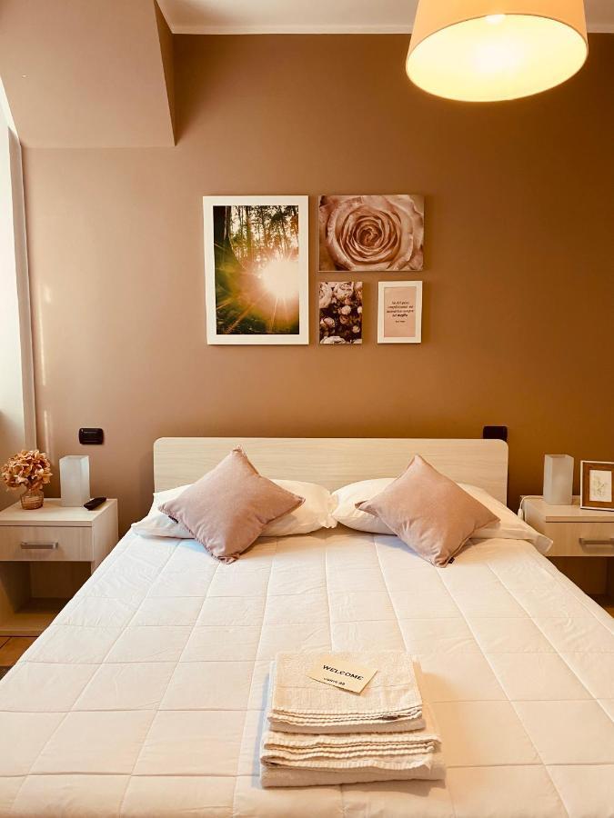 Corte 22 B&B E Appartamenti Borgomanero Esterno foto
