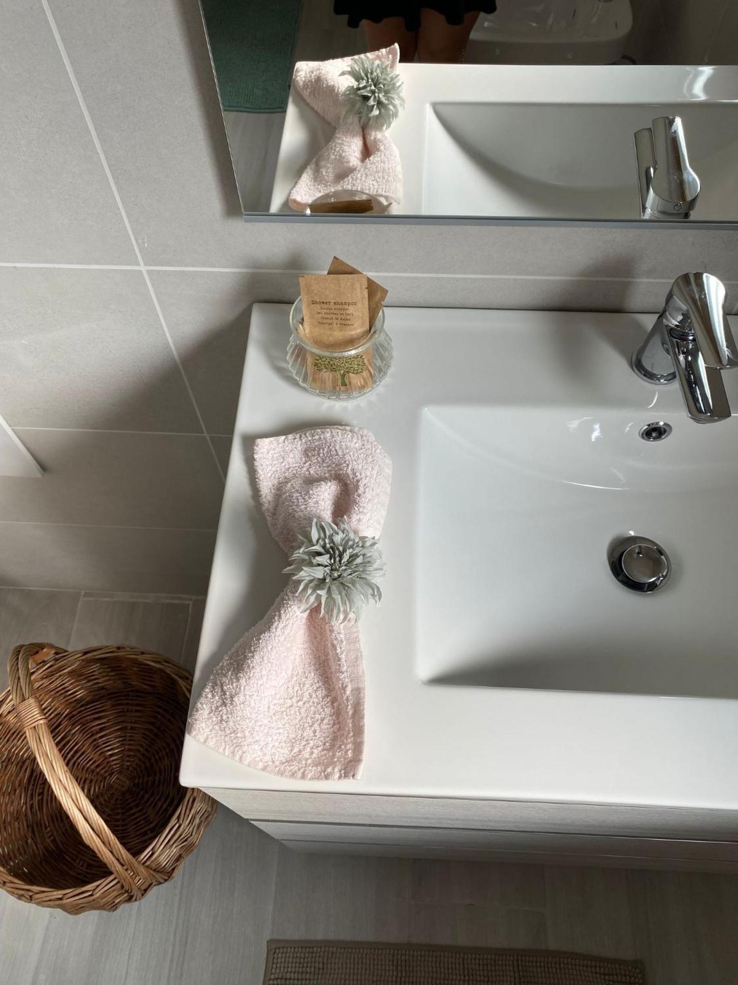 Corte 22 B&B E Appartamenti Borgomanero Esterno foto